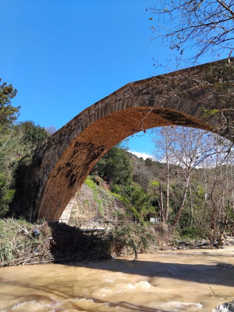 Nahr el kaleb, Kornet el hamra, Zekrit trail - Lebanon Tourism Guide